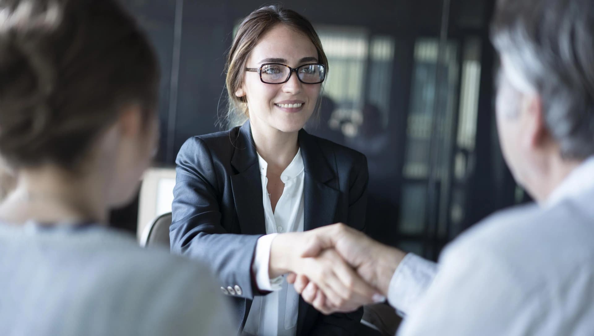 Effektive Personalvermittlung durch internationale Headhunter