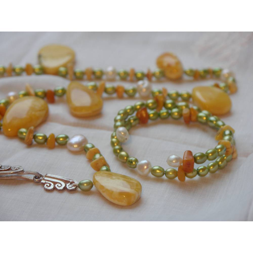 Die Kunst der neuen Bernsteinschmuck-Generation aus Polen