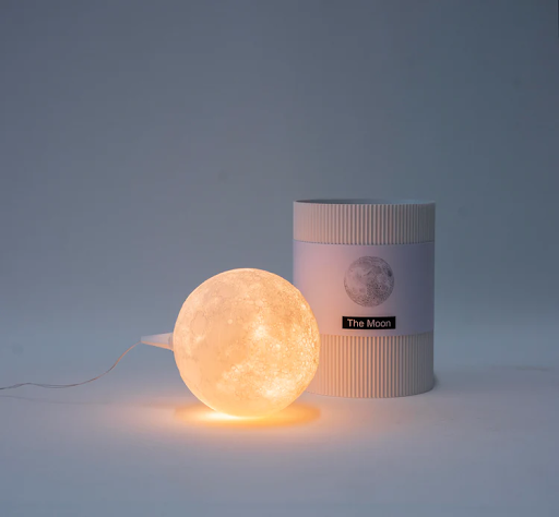 Mondlampe für die Decke: Ein einzigartiges Dekoelement für Ihre Räume