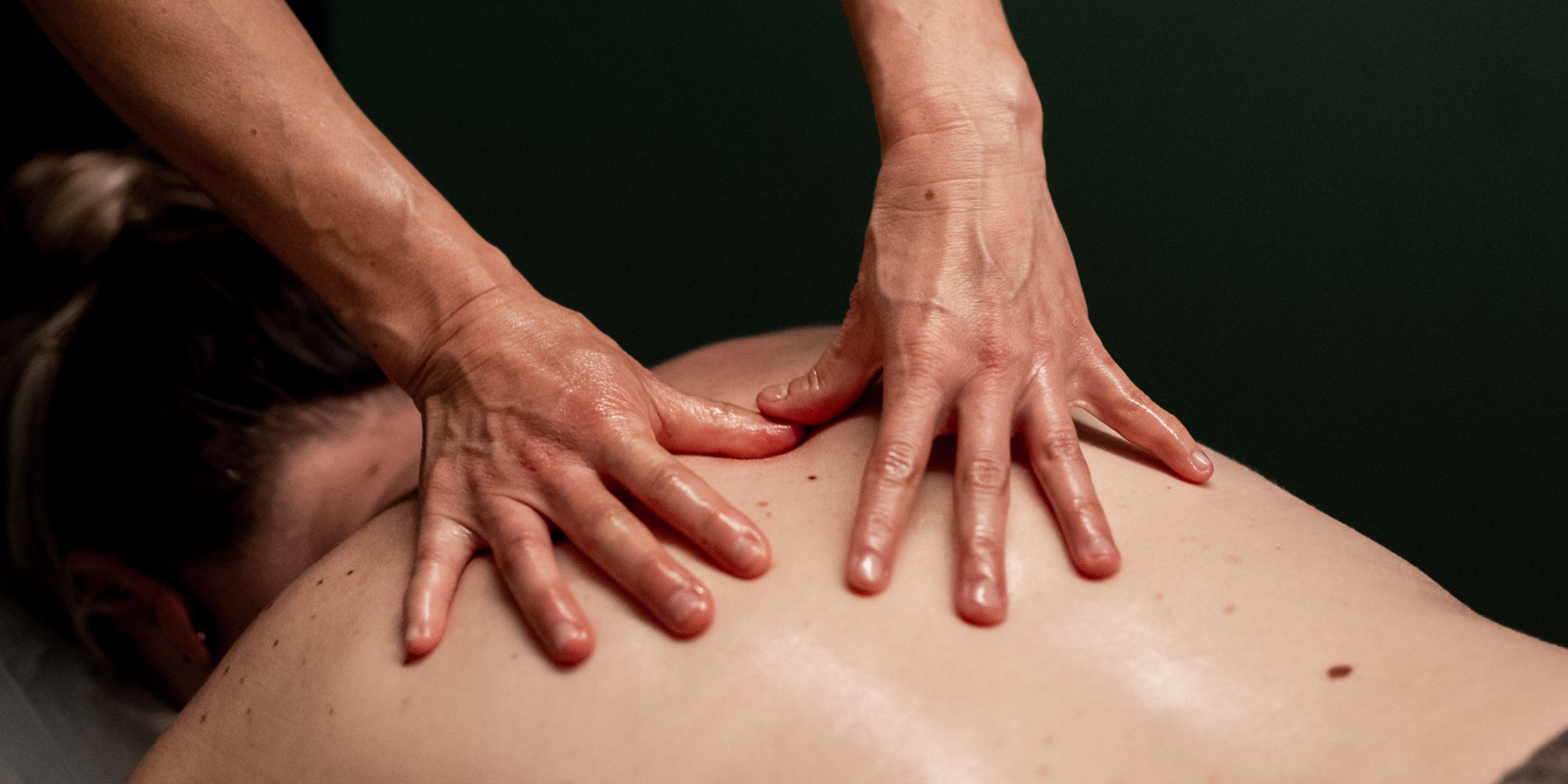 Beruhigende Wellen: Ein ruhiges Massageerlebnis