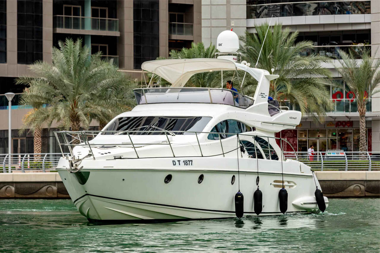 Erwägen Sie Yachtcharter Miami für Ihren nächsten Urlaub.